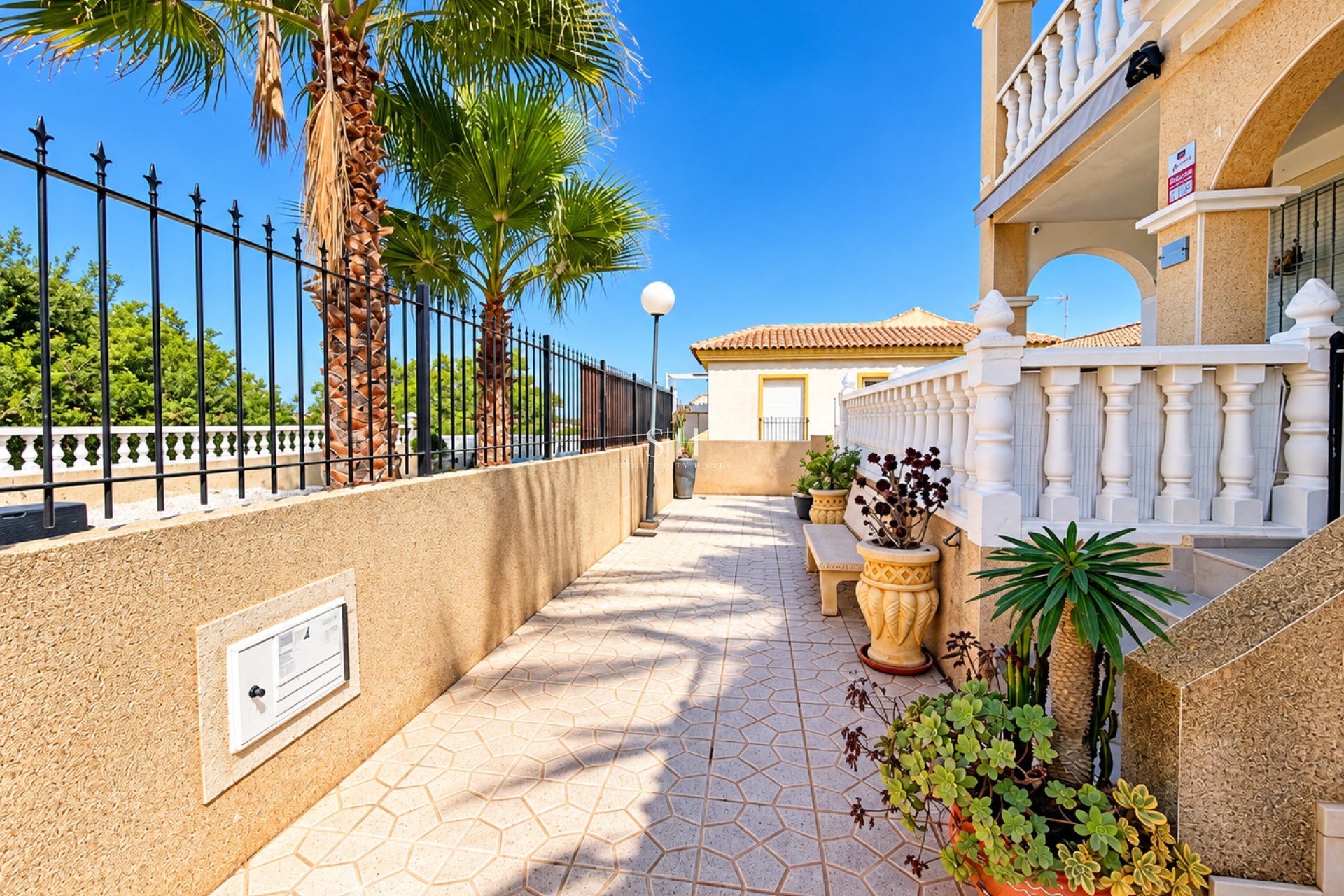 Перепродажа - Casa - Orihuela Costa