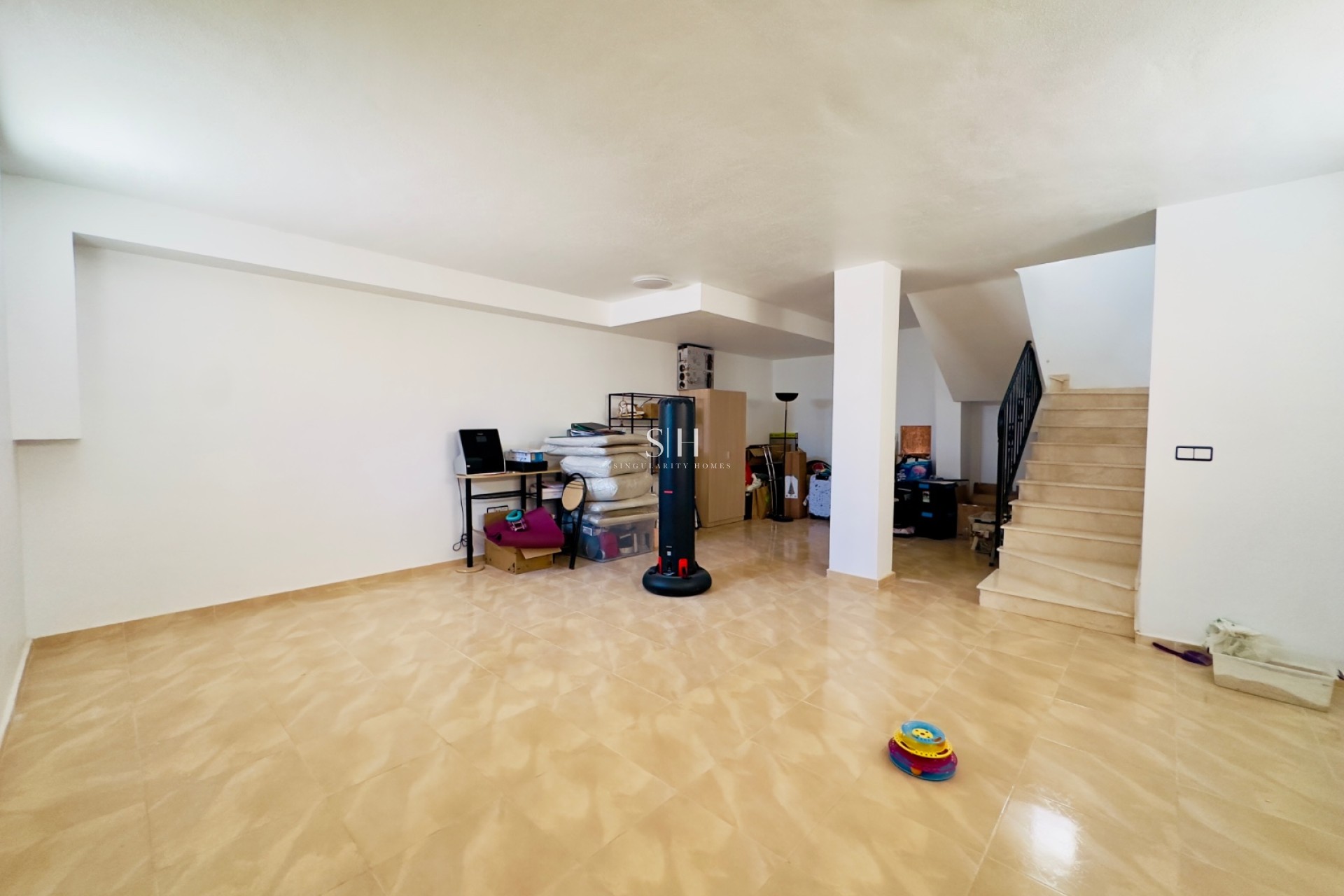 Перепродажа - Casa - San Miguel de Salinas - Ciudad de las comunicaciones