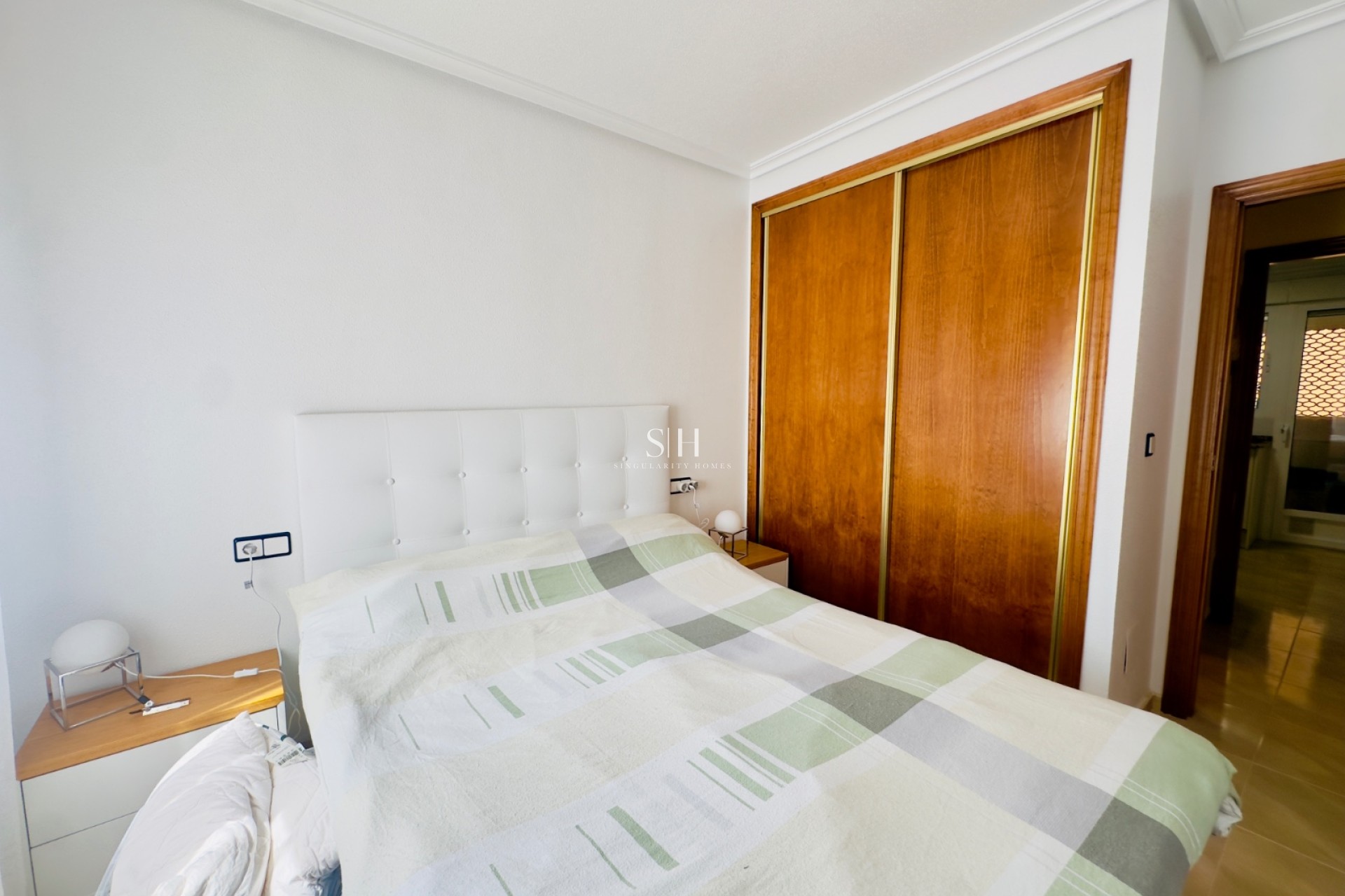 Перепродажа - Casa - San Miguel de Salinas - Ciudad de las comunicaciones