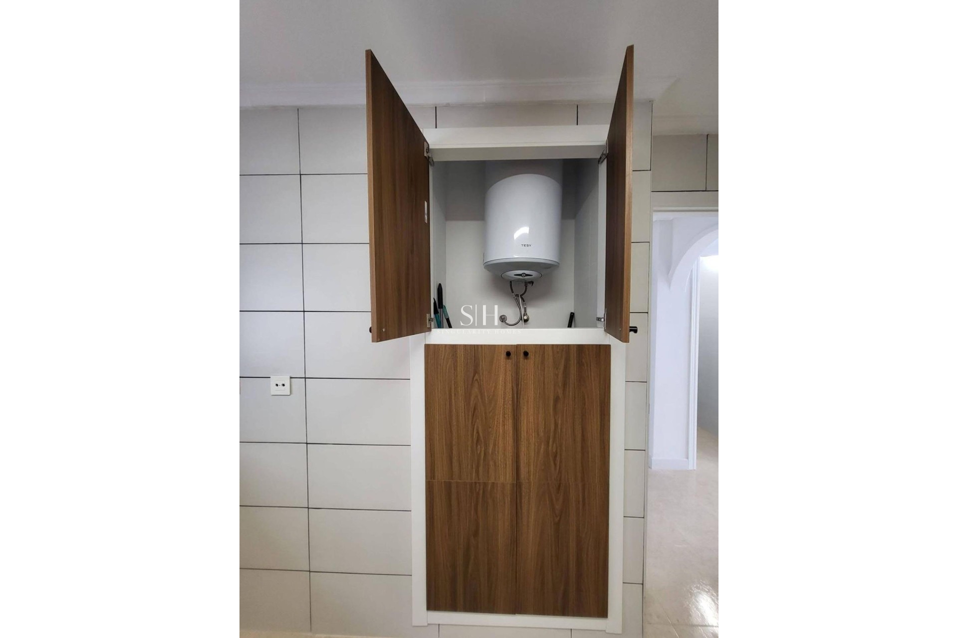 Перепродажа - Casa - San Miguel de Salinas - Ciudad de las comunicaciones