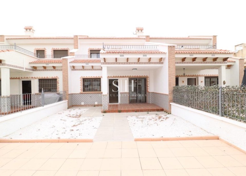 Перепродажа - Casa - San Miguel de Salinas - Inland