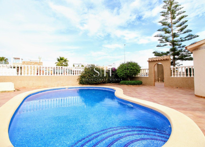 Перепродажа - Квартира / квартира - Orihuela Costa - Lomas de Cabo Roig