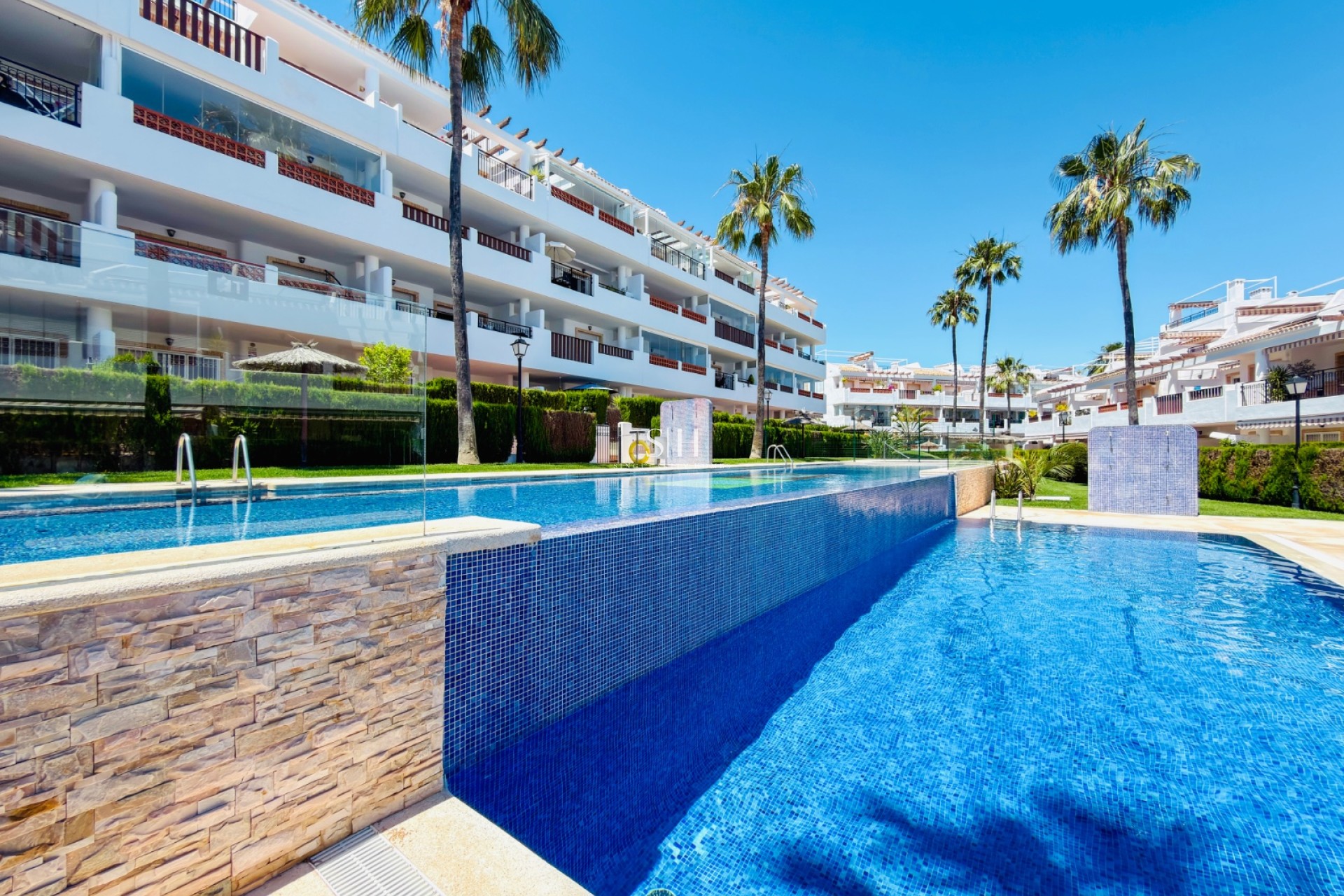 Перепродажа - Квартира / квартира - Orihuela Costa