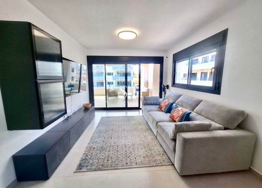 Перепродажа - Квартира / квартира - Orihuela Costa