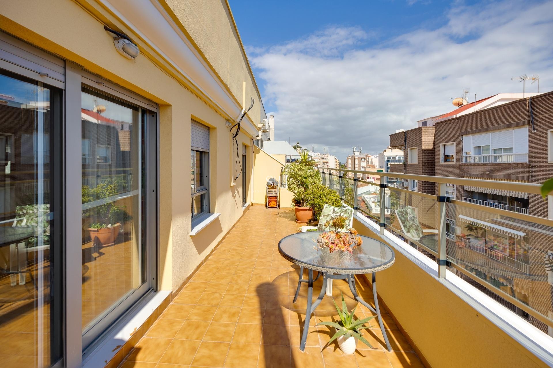 Перепродажа - Квартира / квартира - Torrevieja - Centro