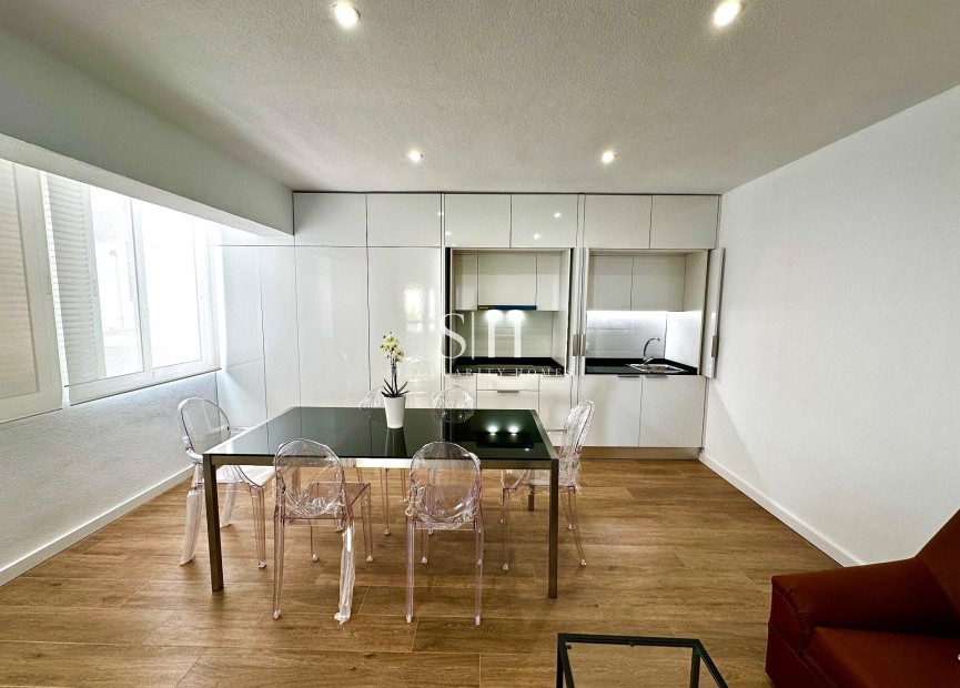 Перепродажа - Квартира / квартира - Torrevieja - Centro