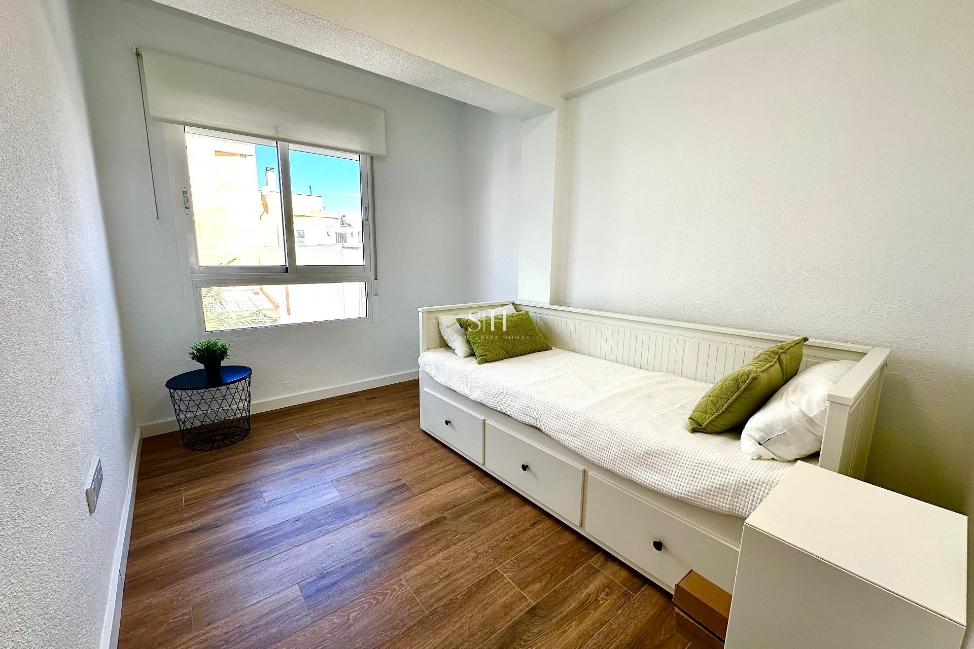 Перепродажа - Квартира / квартира - Torrevieja - Centro