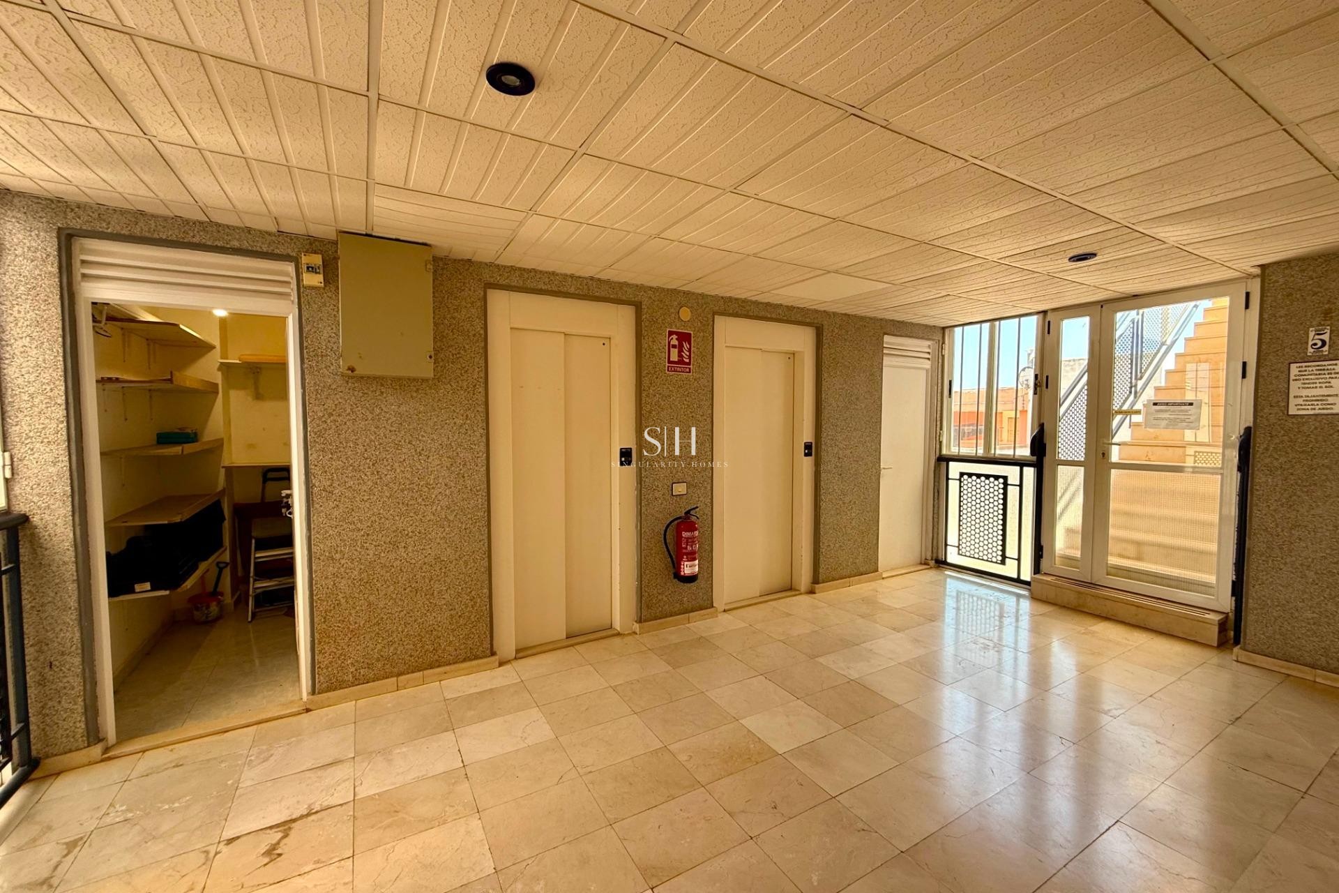 Перепродажа - Квартира / квартира - Torrevieja - Habaneras