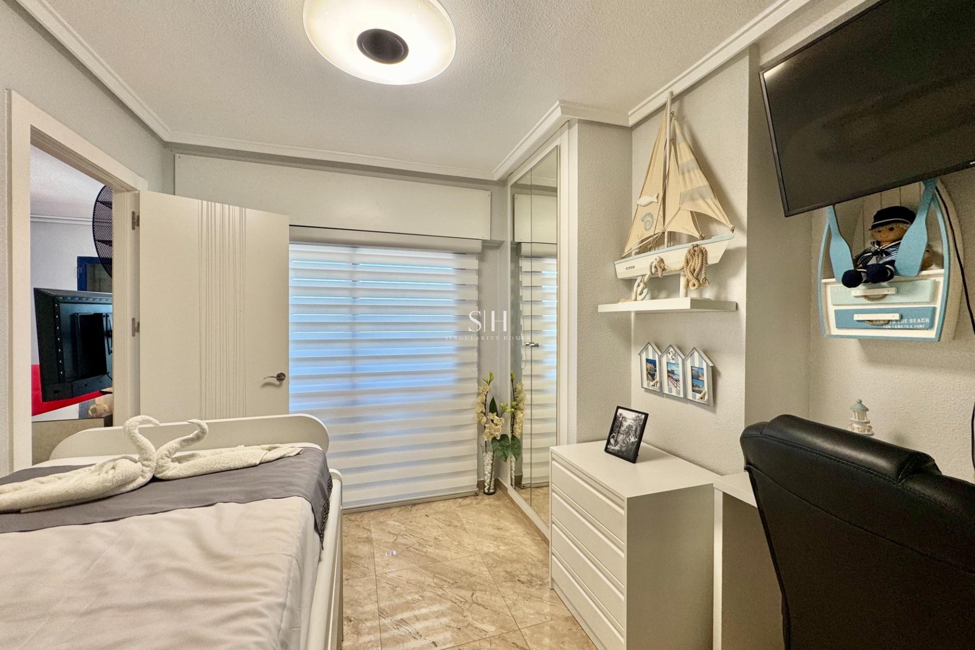 Перепродажа - Квартира / квартира - Torrevieja - La Mata