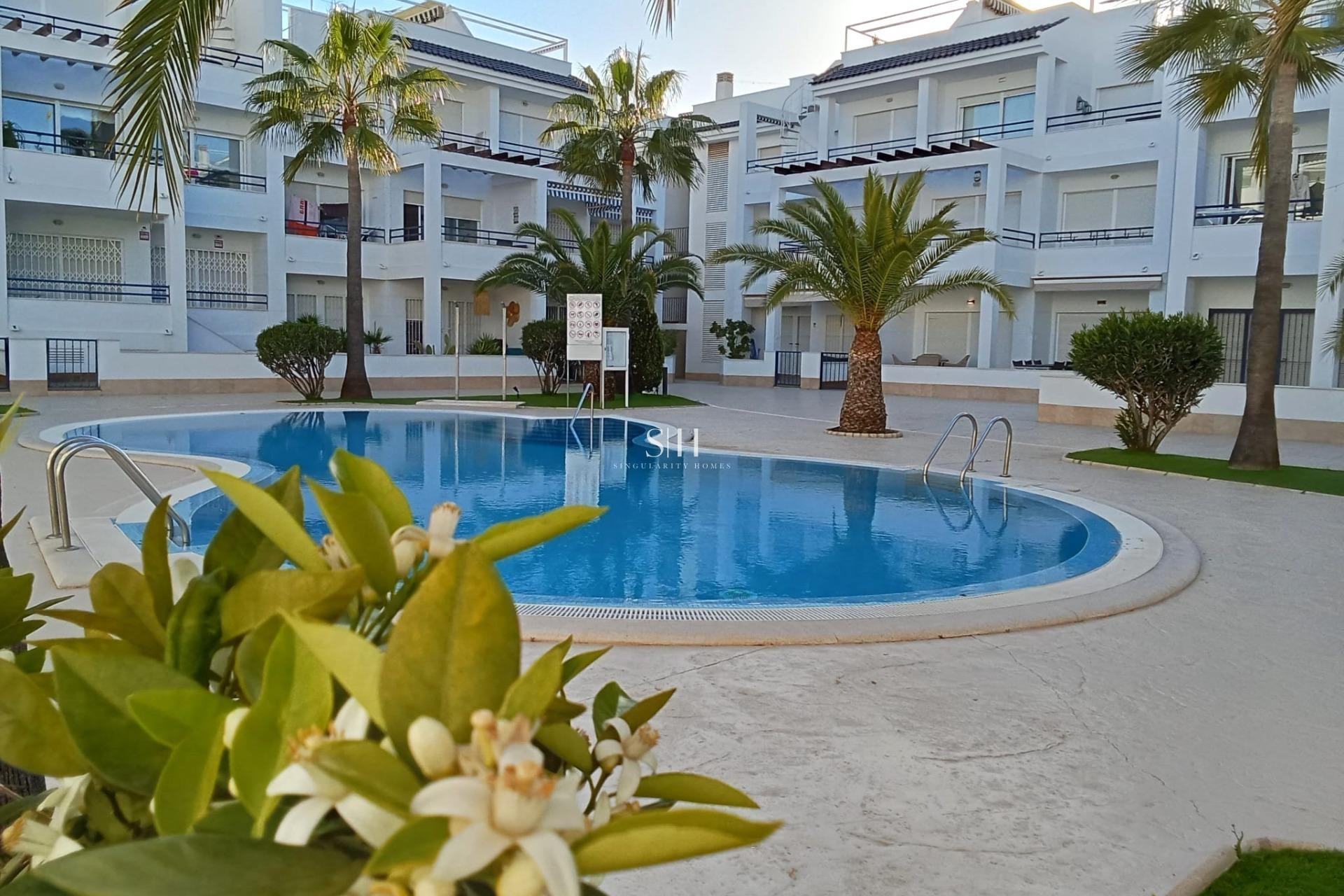 Перепродажа - Квартира / квартира - Torrevieja - La veleta