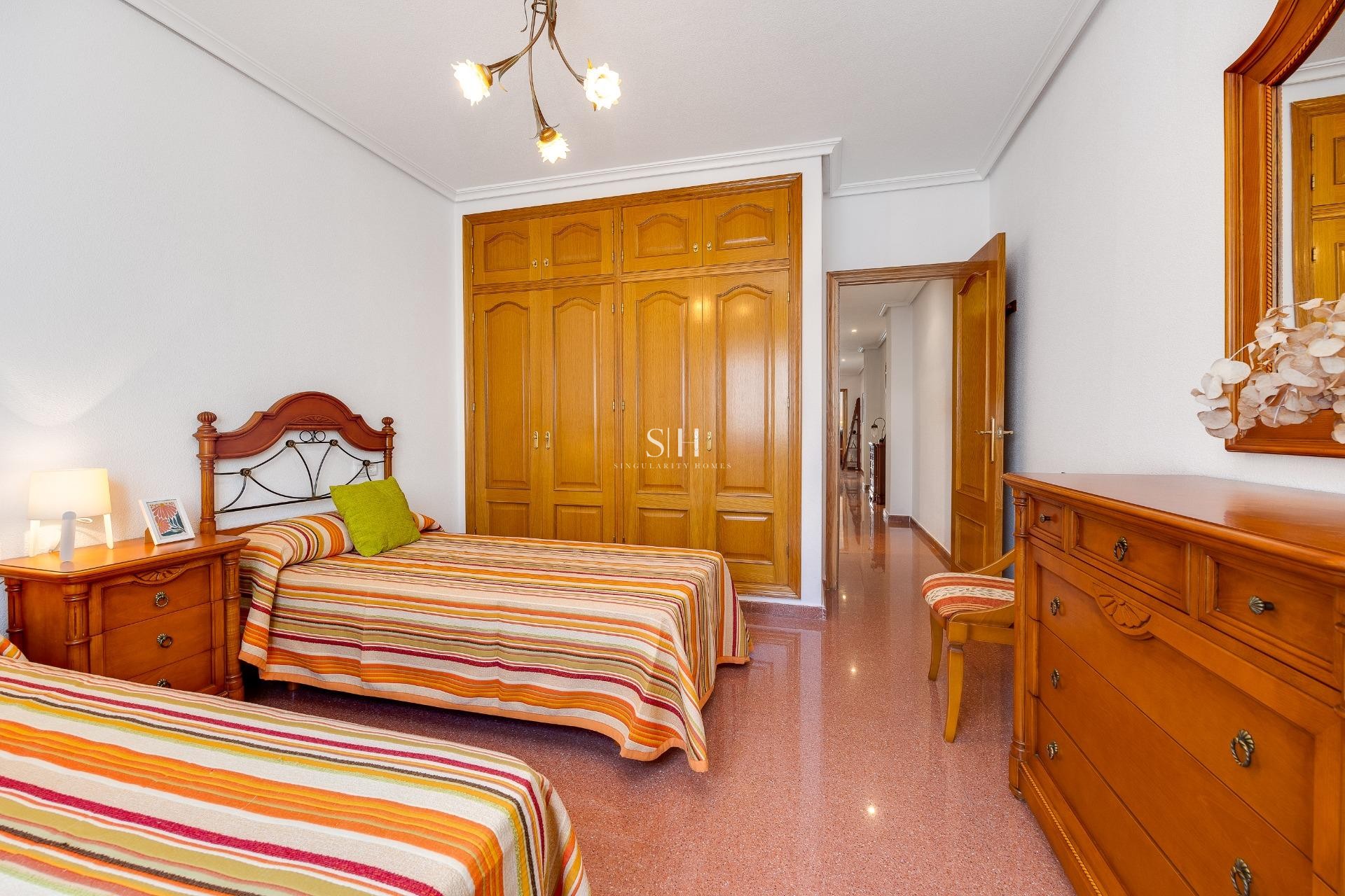 Перепродажа - Квартира / квартира - Torrevieja - Paseo Maritimo