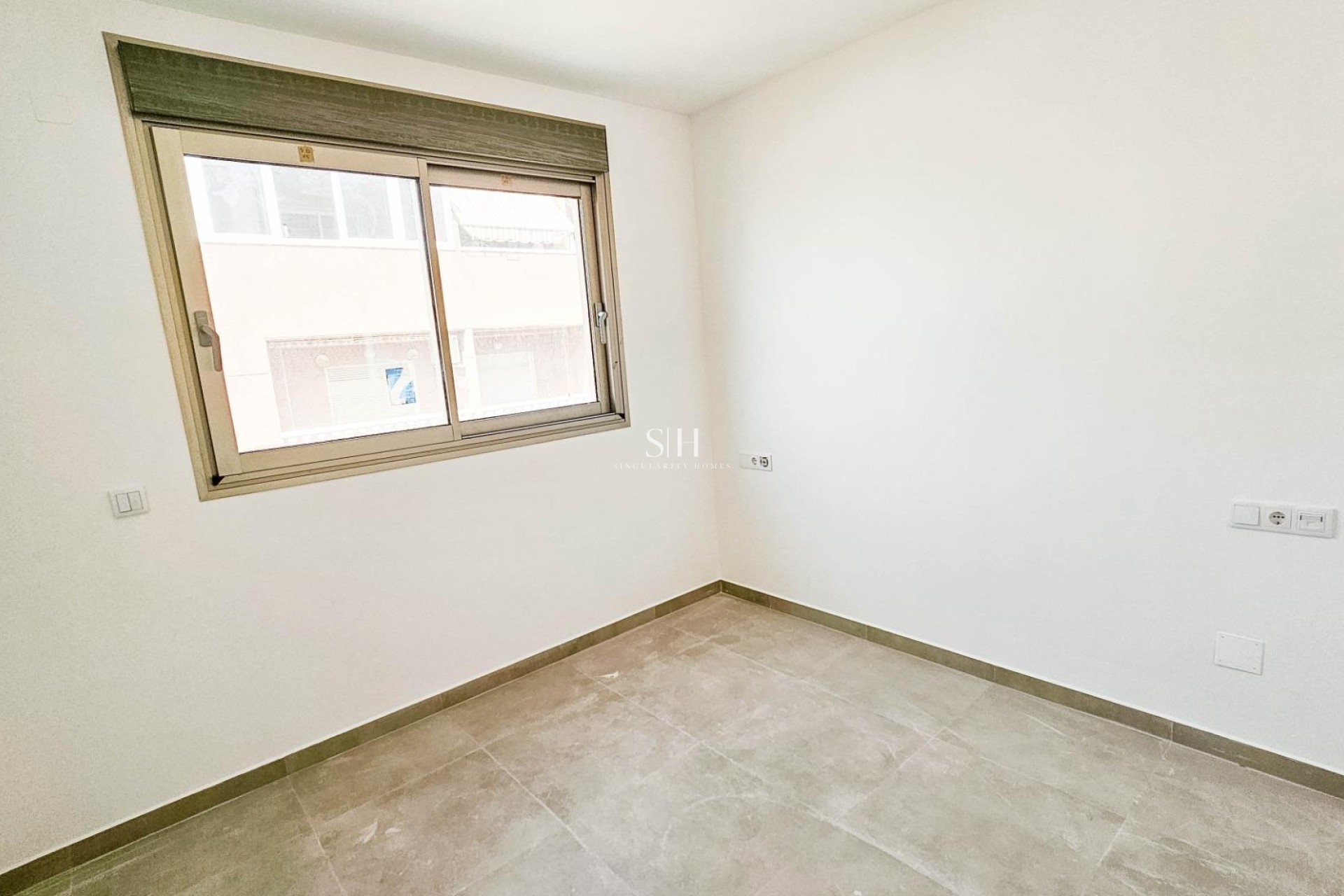 Перепродажа - Квартира / квартира - Torrevieja - Paseo Maritimo