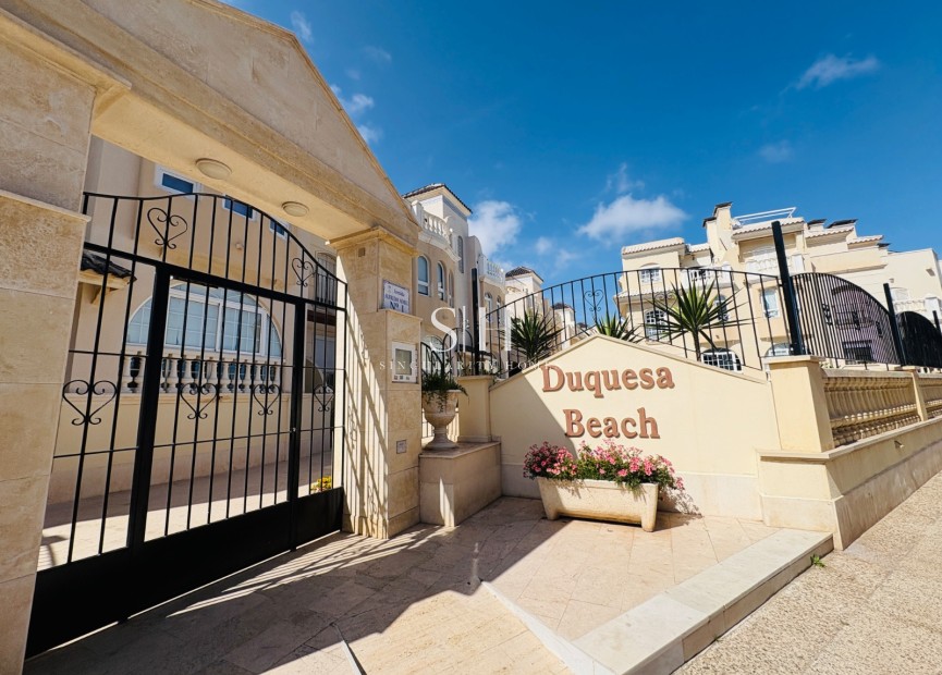 Перепродажа - Квартира / квартира - Torrevieja - Playa de los Locos