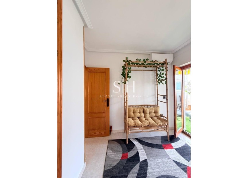 Перепродажа - Квартира / квартира - Torrevieja - Playa del Cura