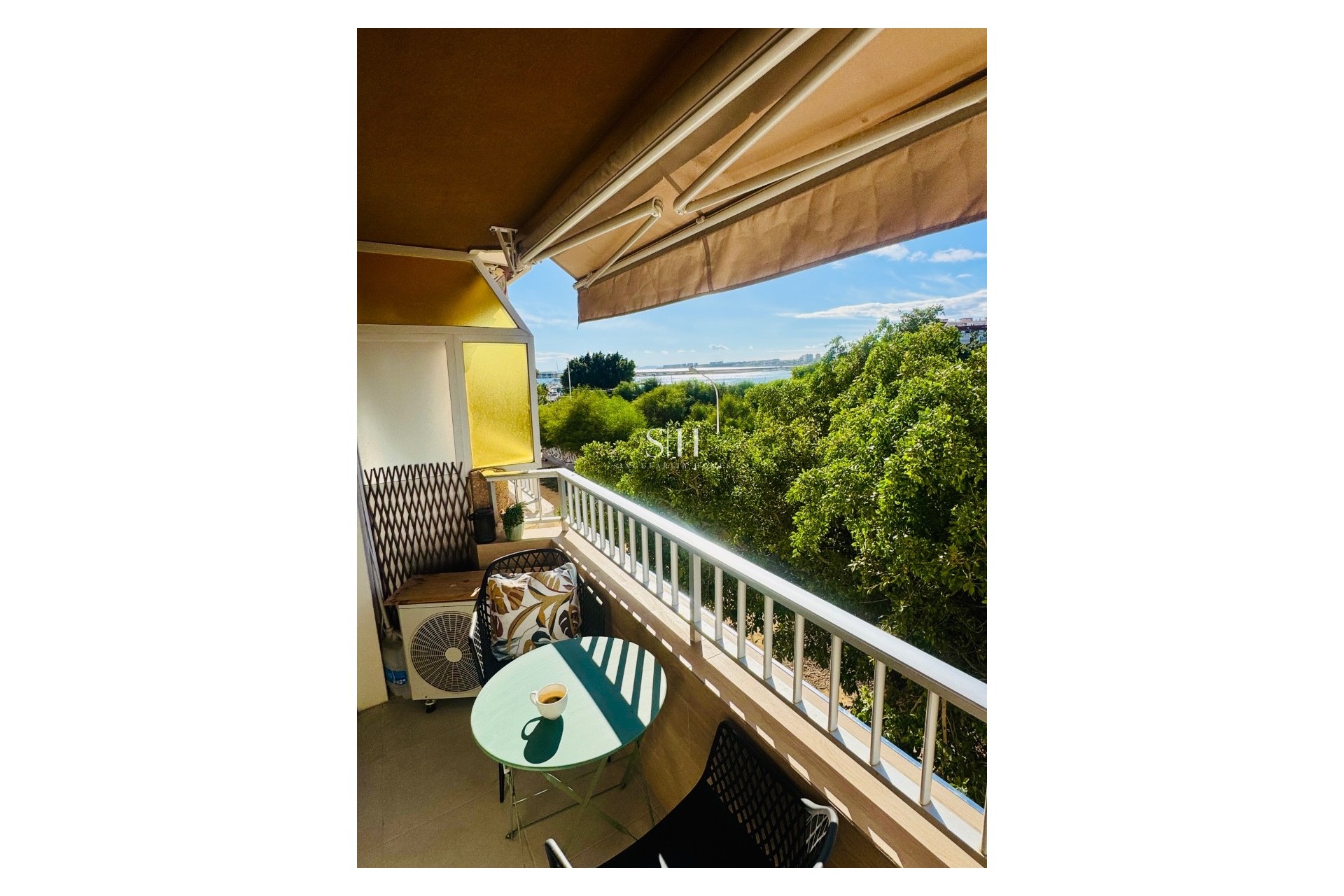 Перепродажа - Квартира / квартира - Torrevieja - Puerto