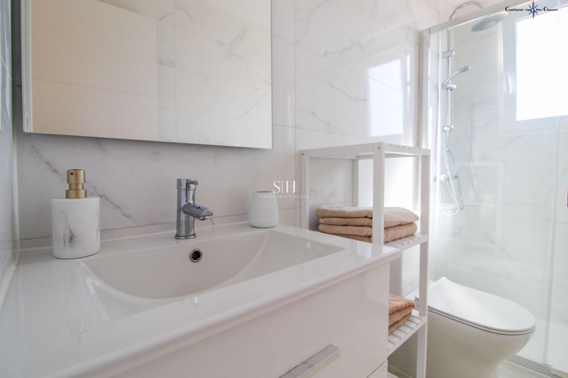 Перепродажа - Квартира / квартира - Torrevieja - Punta prima