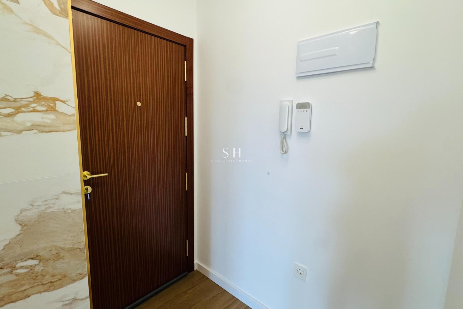 Перепродажа - Квартира / квартира - Torrevieja - Punta prima