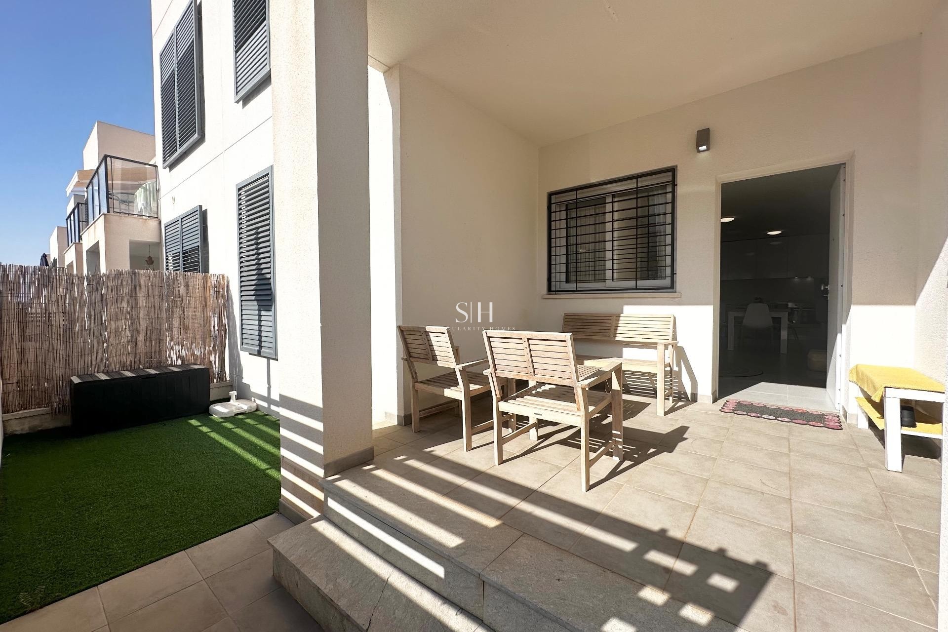 Перепродажа - Квартира / квартира - Torrevieja - Sector 25