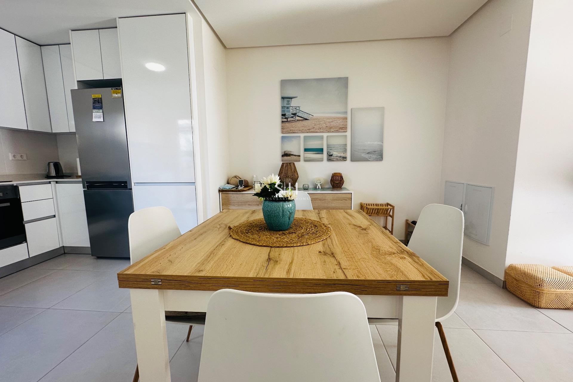 Перепродажа - Квартира / квартира - Torrevieja - Sector 25