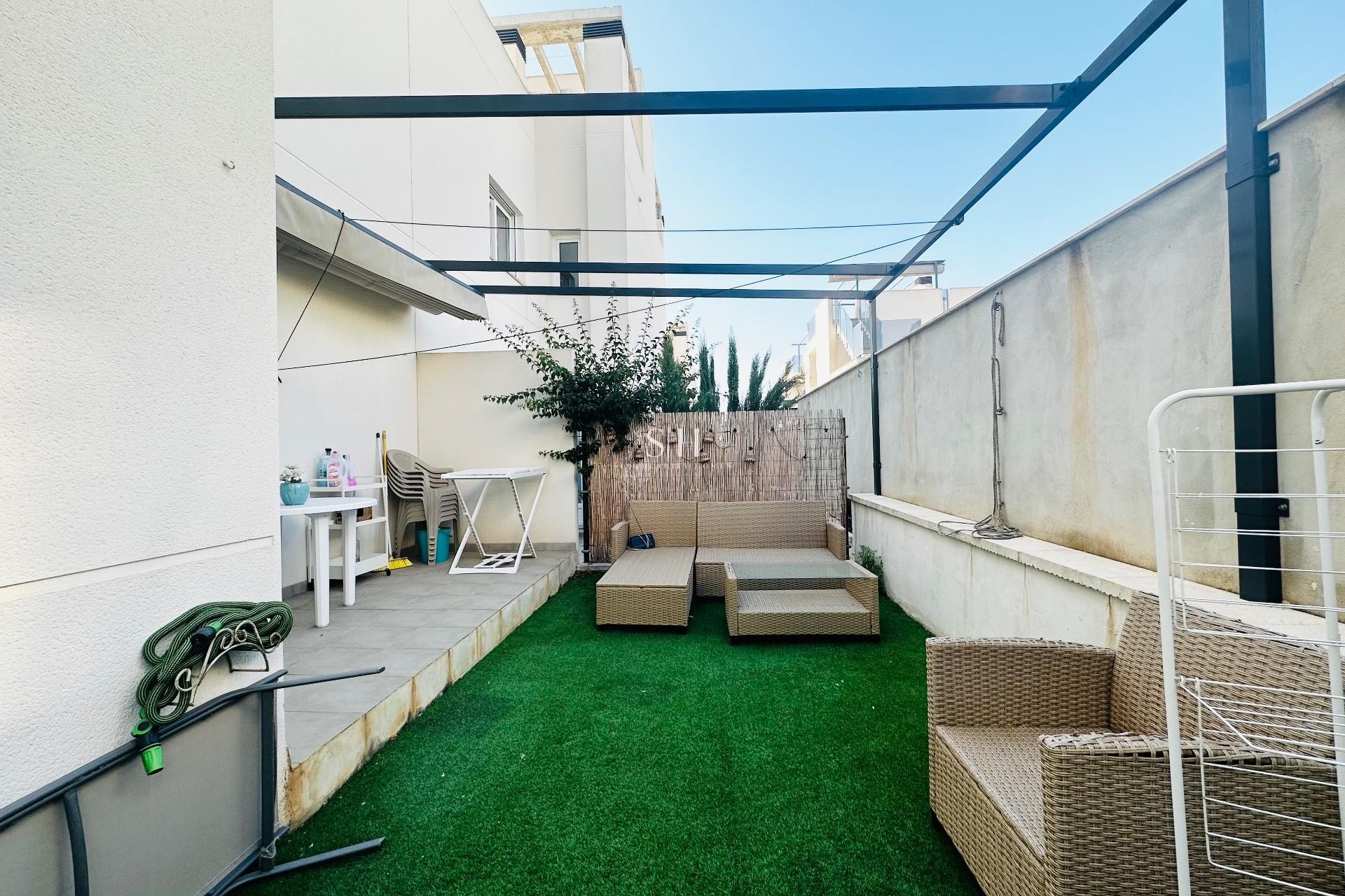 Перепродажа - Квартира / квартира - Torrevieja - Sector 25