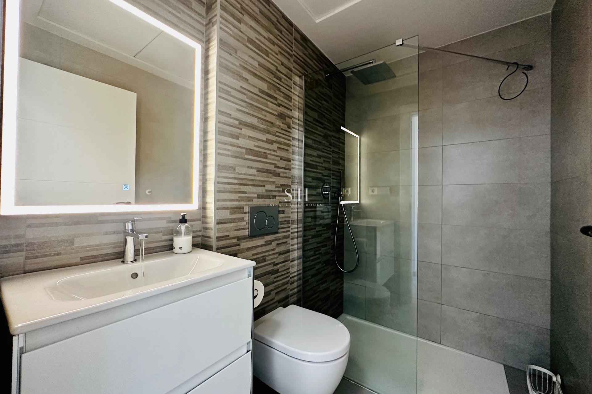 Перепродажа - Квартира / квартира - Torrevieja - Sector 25