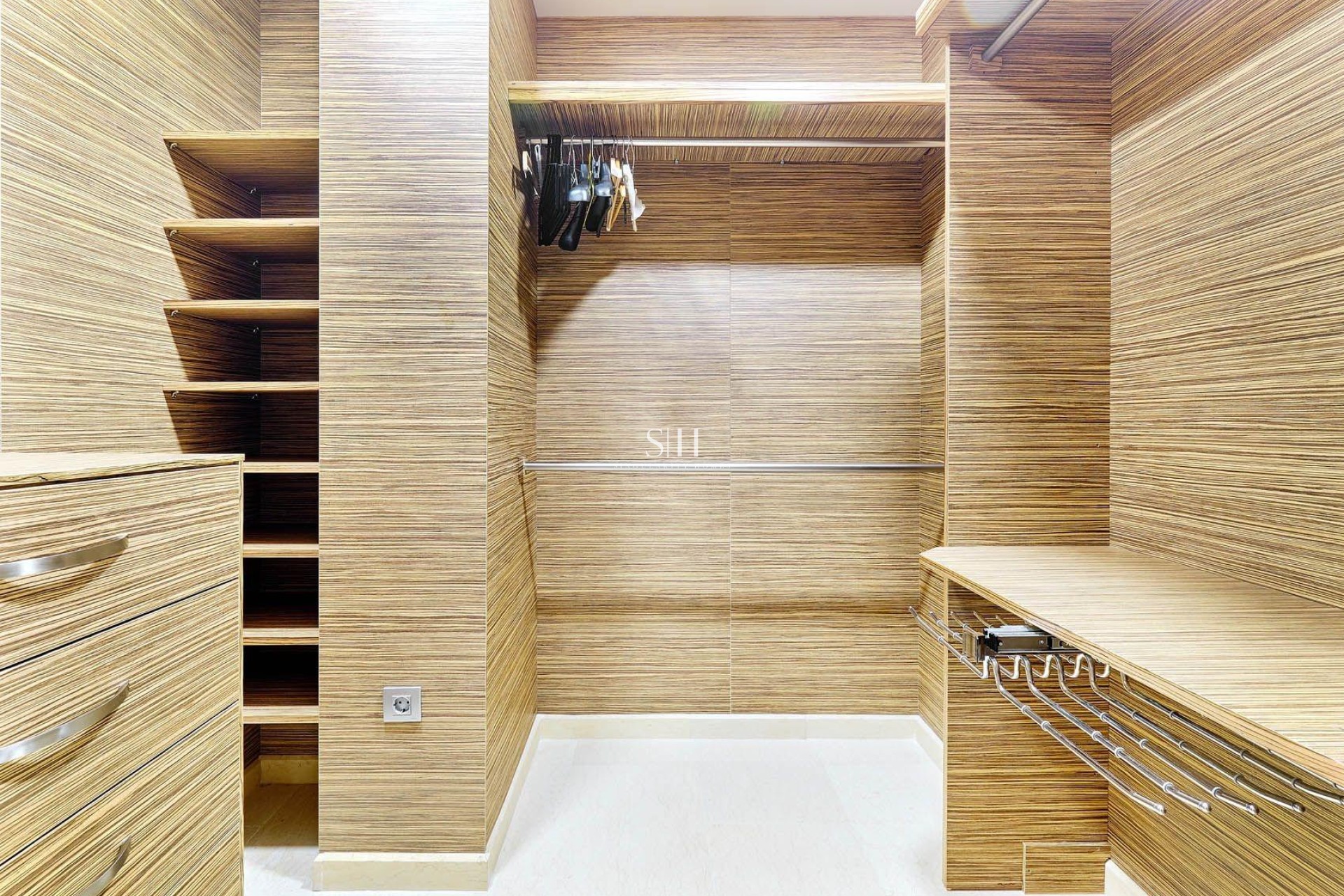 Перепродажа - Квартира / квартира - Torrevieja - Torrevieja*