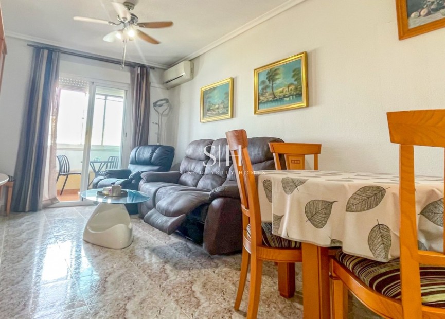 Перепродажа - Квартира / квартира - Torrevieja