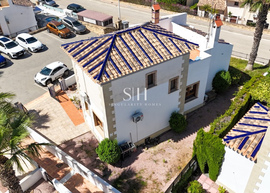 Перепродажа - Villa - Algorfa - La Finca Golf