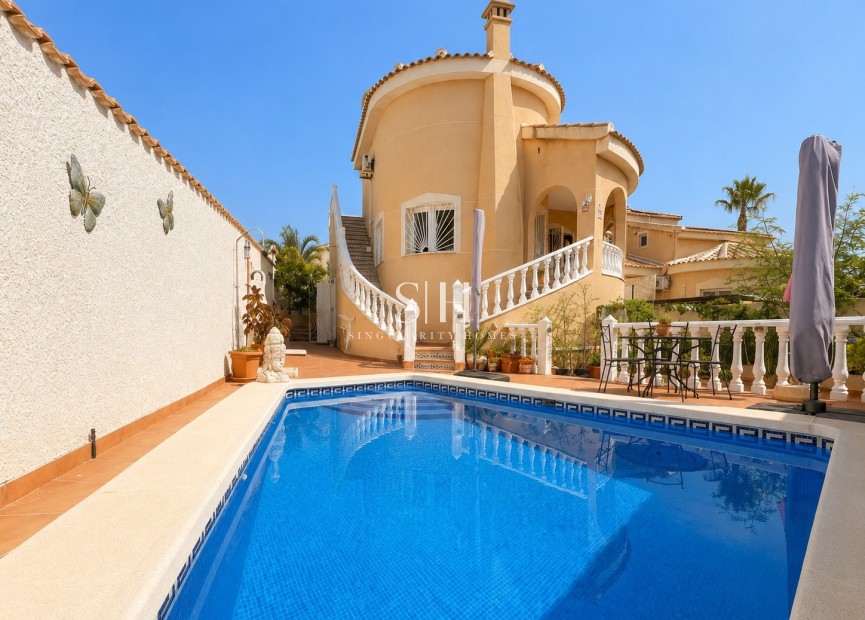 Перепродажа - Villa - Ciudad Quesada - Costa Blanca
