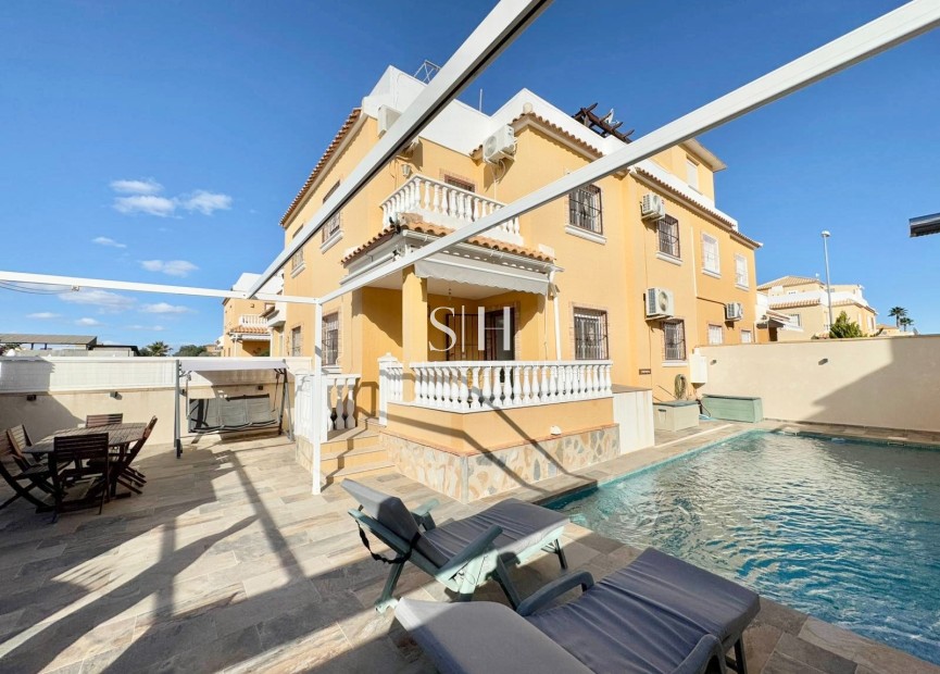 Перепродажа - Villa - Ciudad Quesada - Dona Pepa