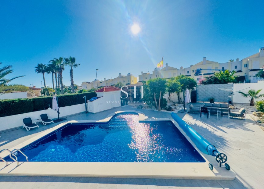 Перепродажа - Villa - Ciudad Quesada