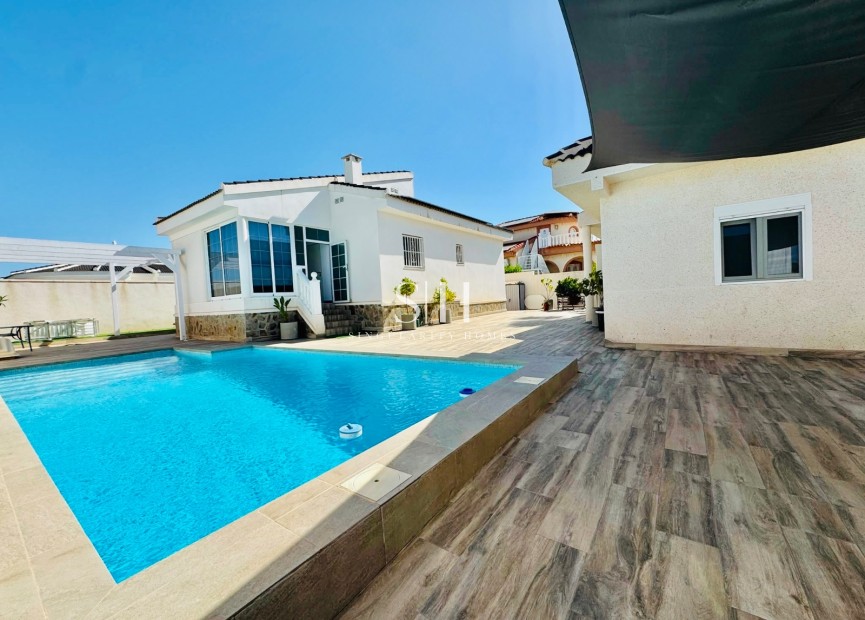 Перепродажа - Villa - Ciudad Quesada