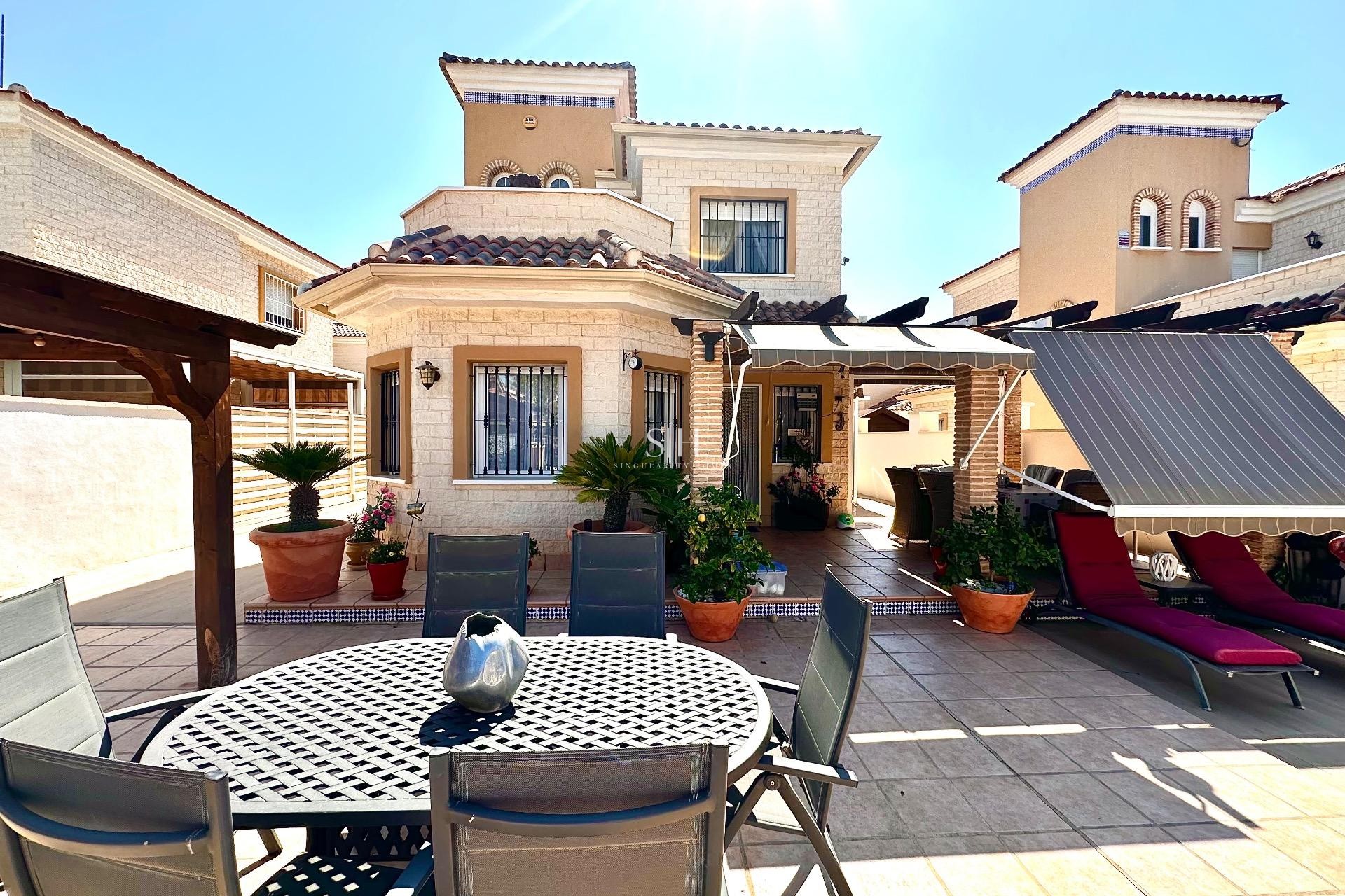 Перепродажа - Villa - Guardamar del Segura - EL RASO