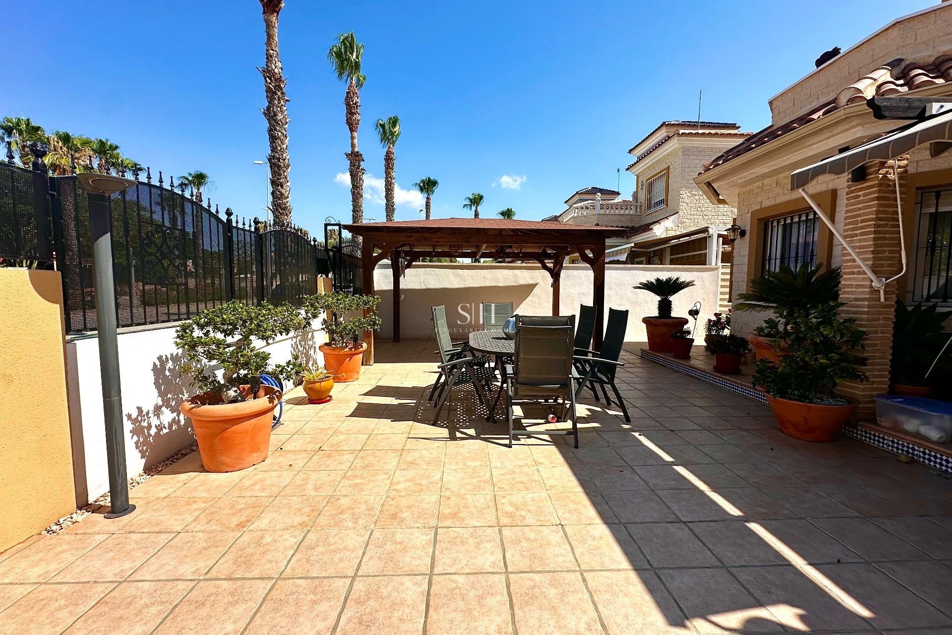 Перепродажа - Villa - Guardamar del Segura - EL RASO