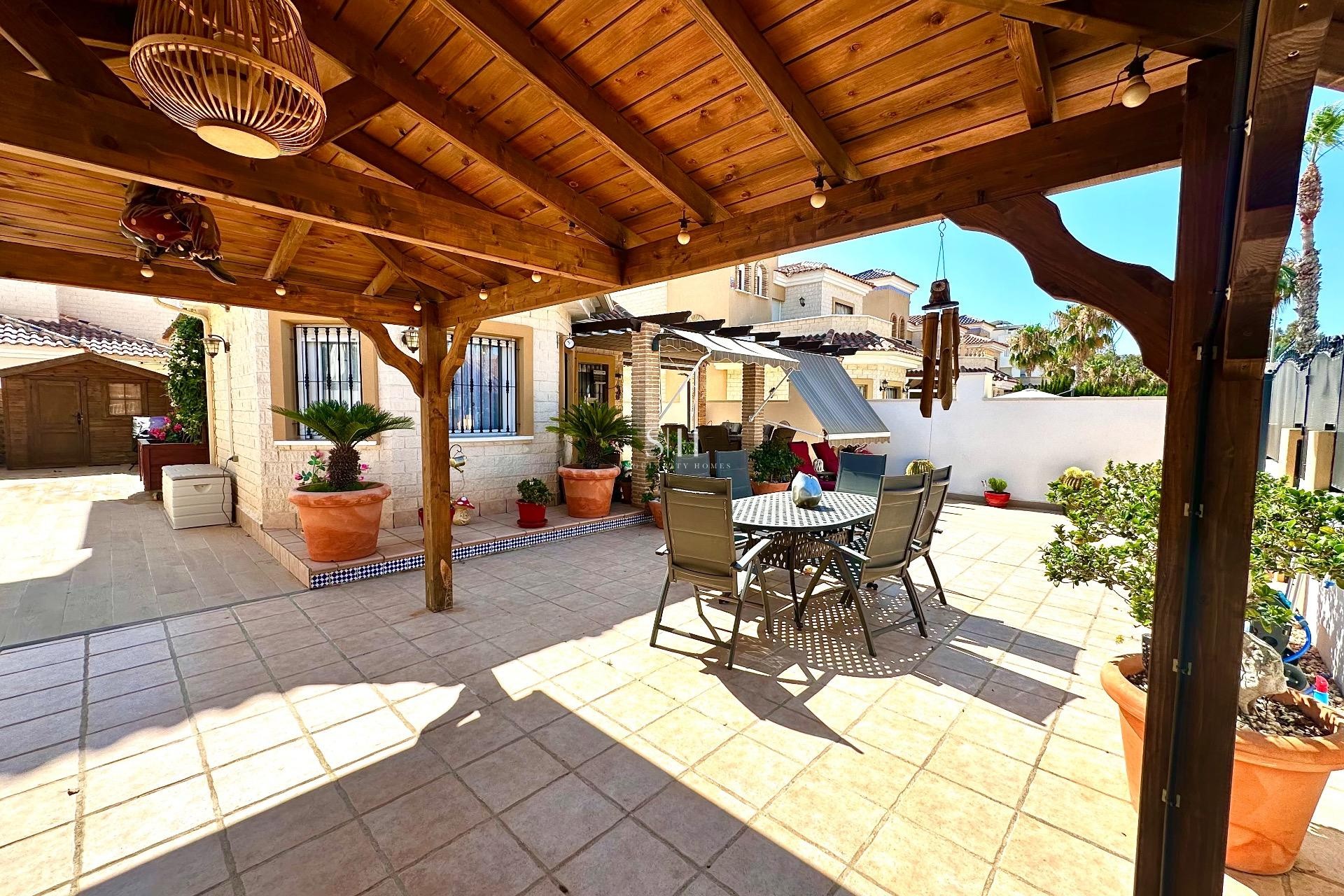 Перепродажа - Villa - Guardamar del Segura - EL RASO