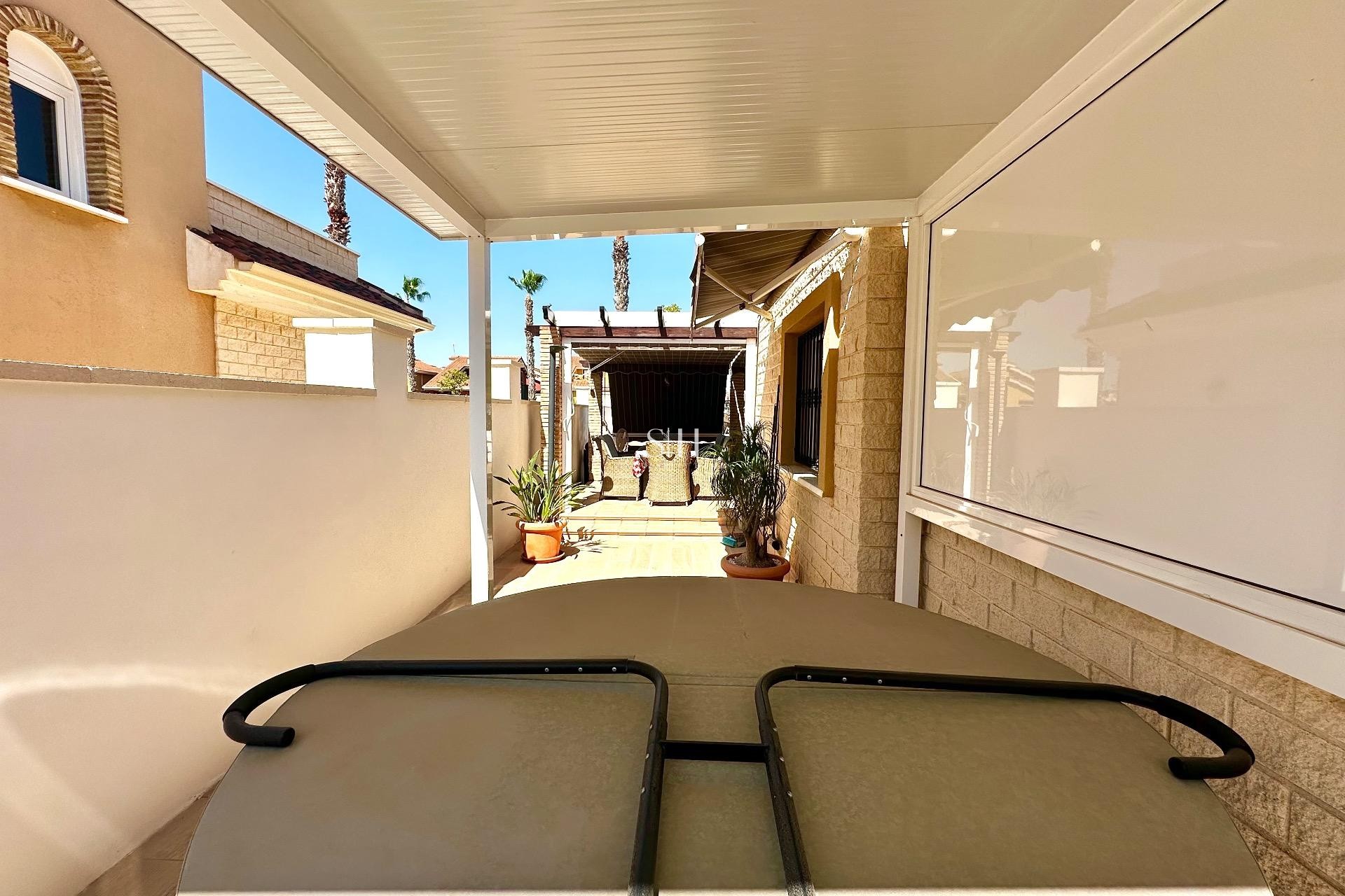 Перепродажа - Villa - Guardamar del Segura - EL RASO