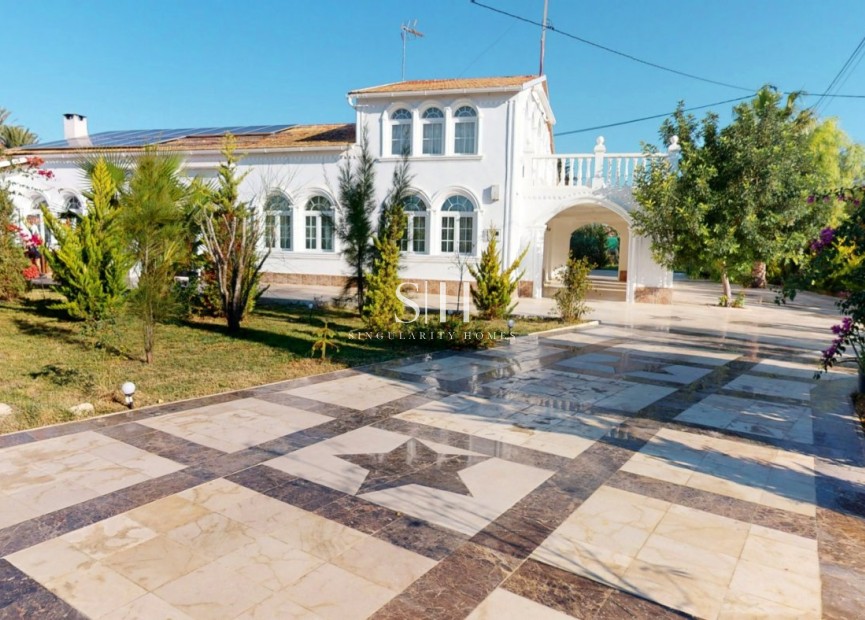 Перепродажа - Villa - La marina - Alicante