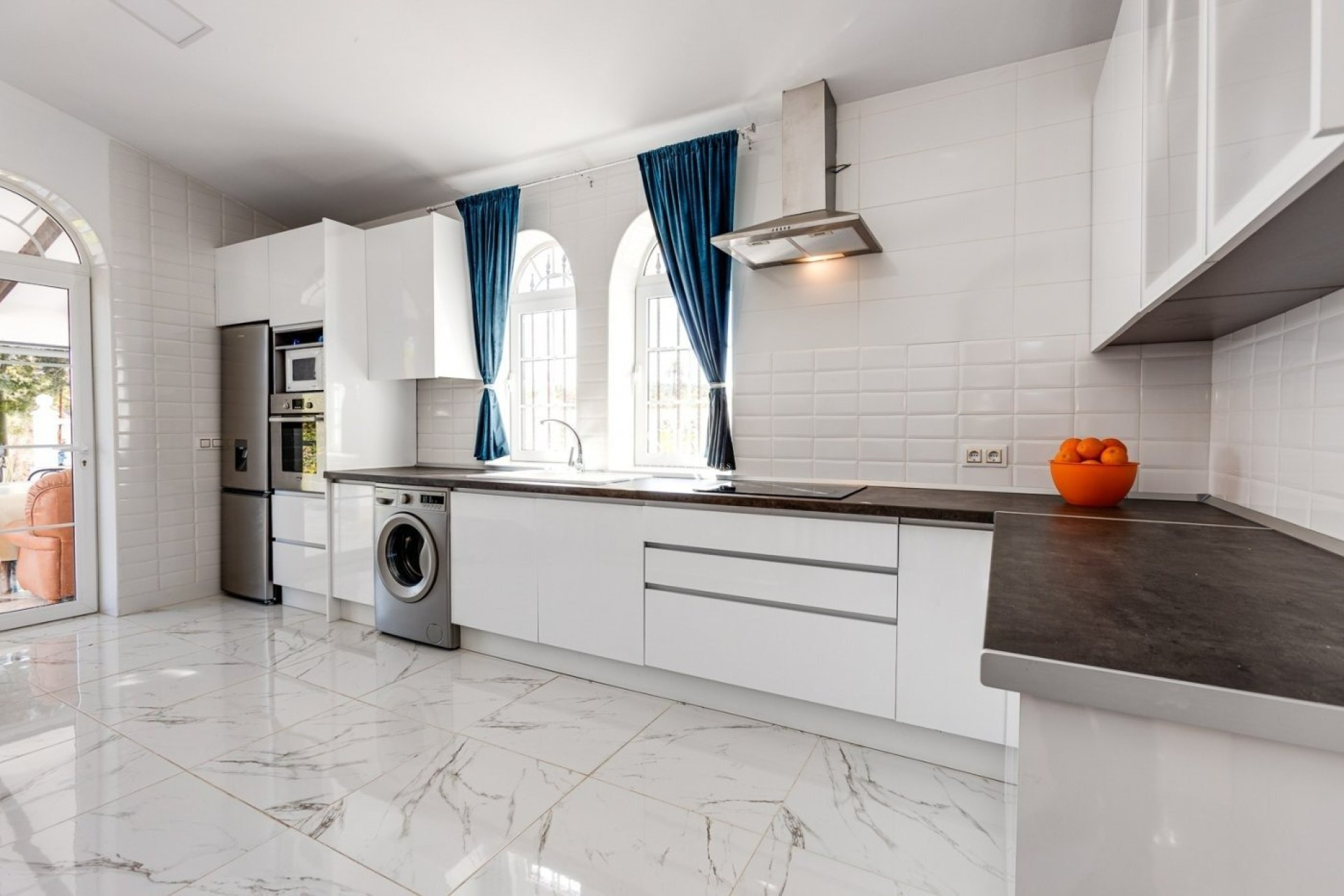 Перепродажа - Villa - La marina - Alicante