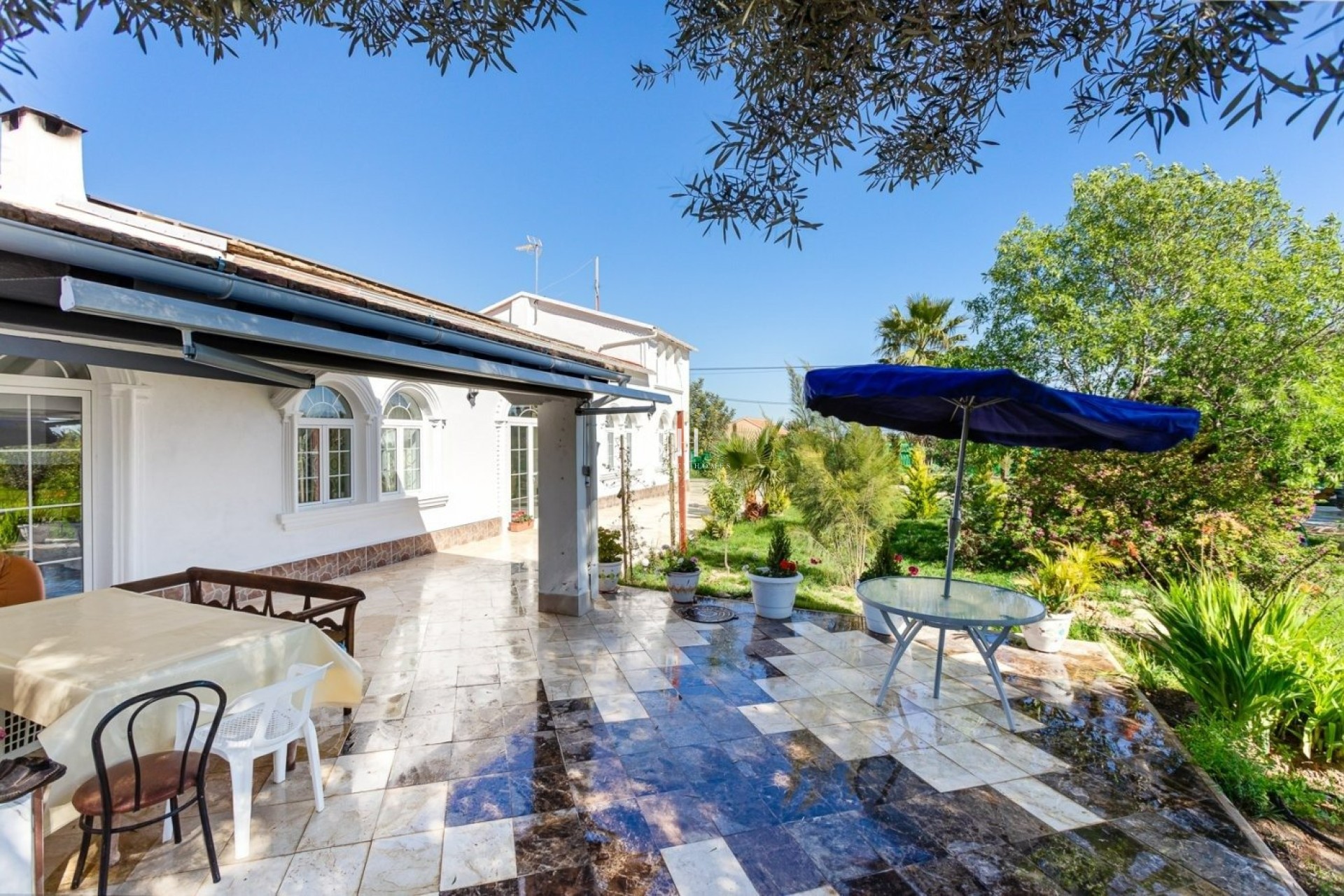 Перепродажа - Villa - La marina - Alicante