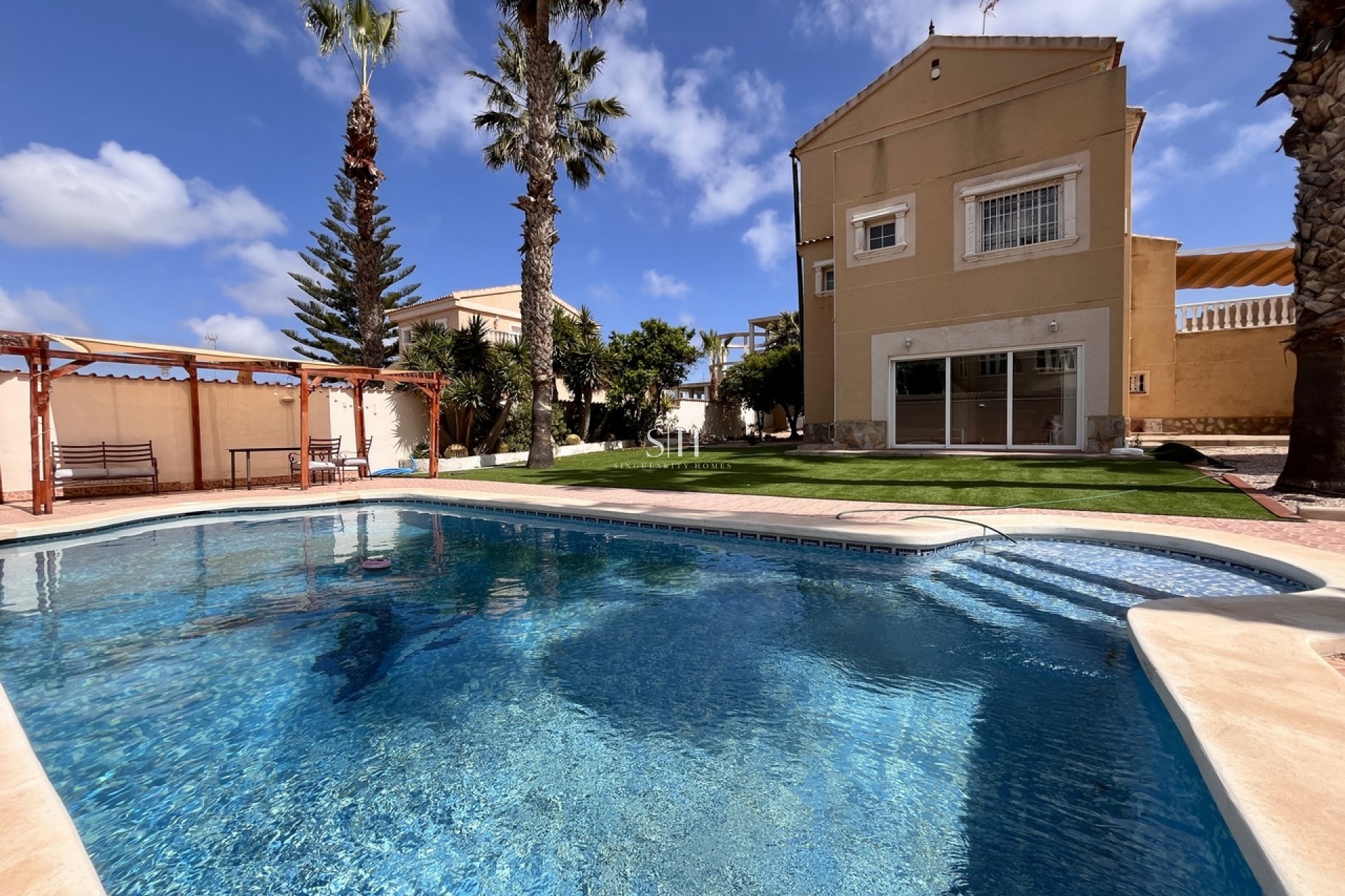Перепродажа - Villa - La Zenia - Costa Blanca