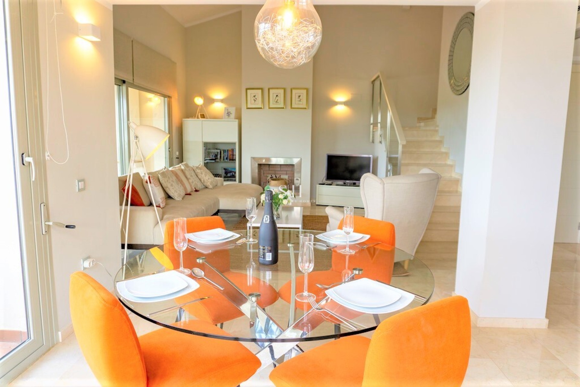 Перепродажа - Villa - Las Colinas Golf - Inland