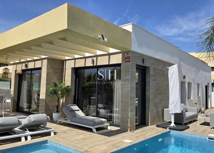 Перепродажа - Villa - Los Montesinos - Costa Blanca