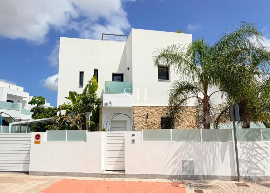 Перепродажа - Villa - Los Montesinos - Costa Blanca