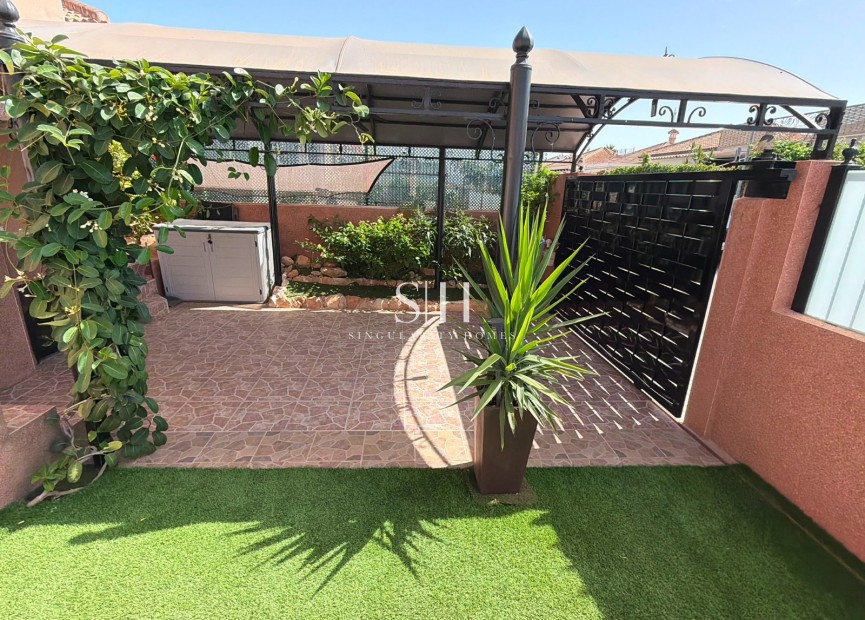 Перепродажа - Villa - Los Montesinos - Costa Blanca