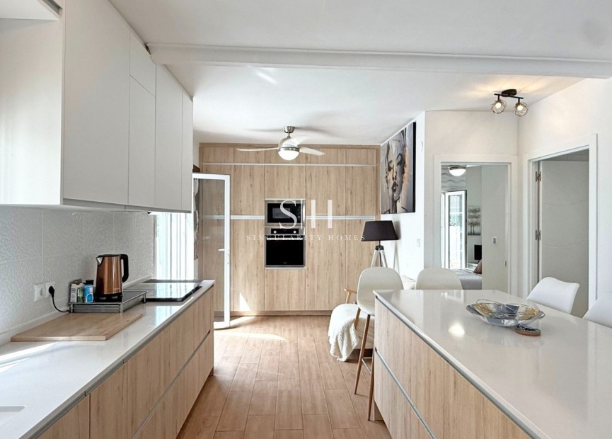 Перепродажа - Villa - Orihuela Costa - Costa Blanca