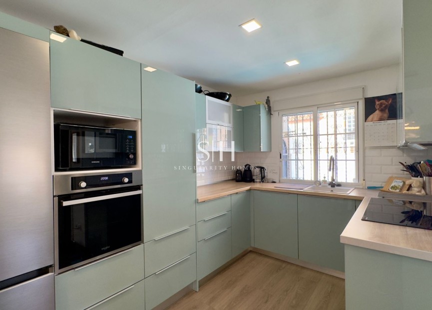 Перепродажа - Villa - Orihuela Costa - Costa Blanca