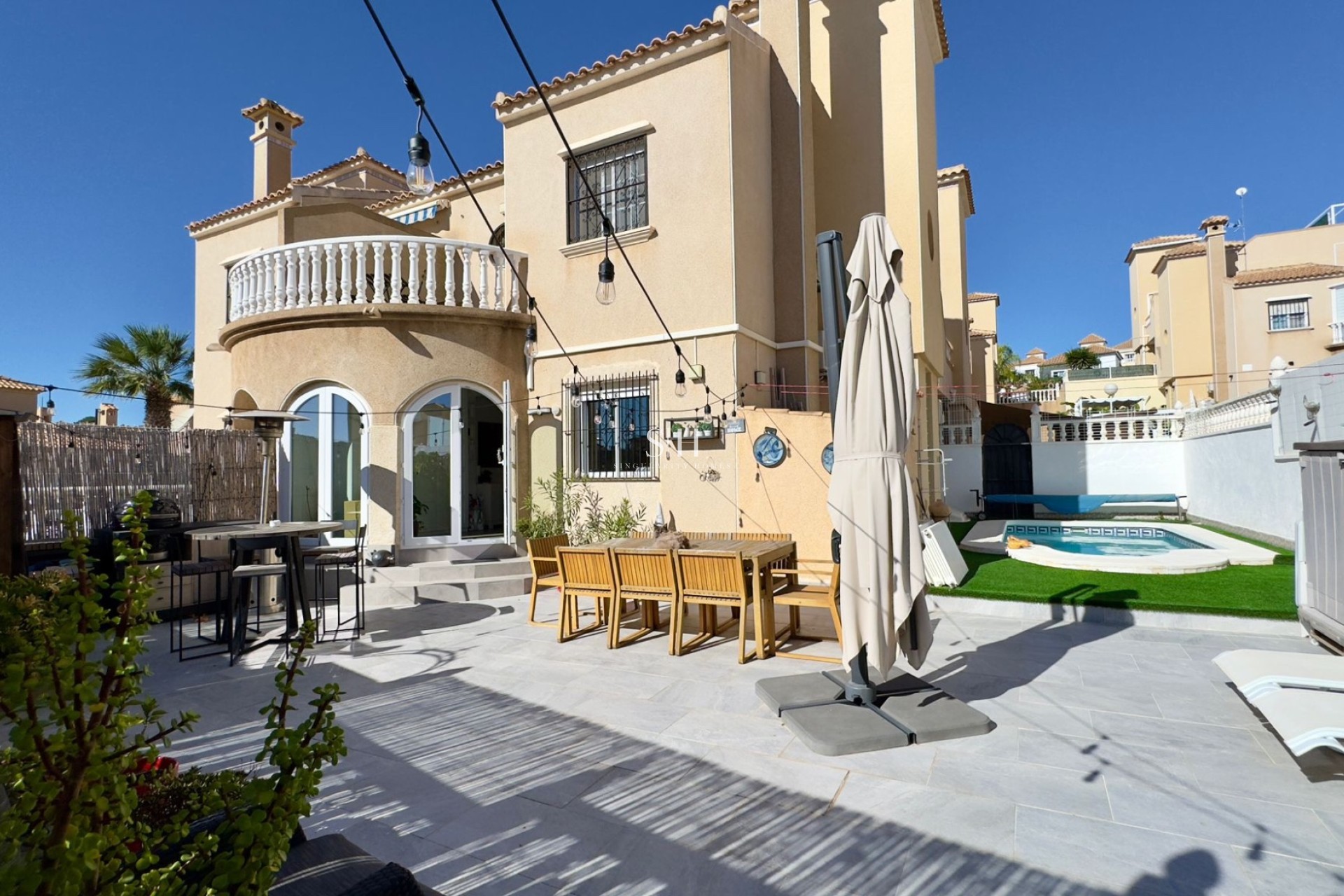 Перепродажа - Villa - Orihuela Costa - Costa Blanca