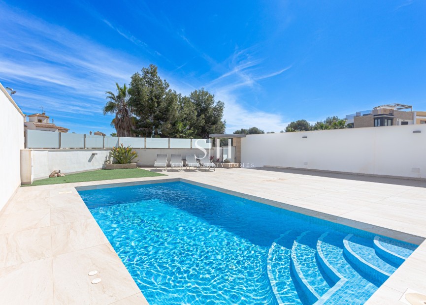 Перепродажа - Villa - Orihuela Costa - Costa Blanca