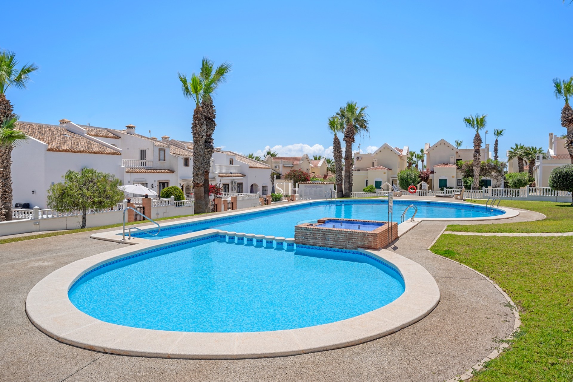 Перепродажа - Villa - Orihuela Costa - Costa Blanca