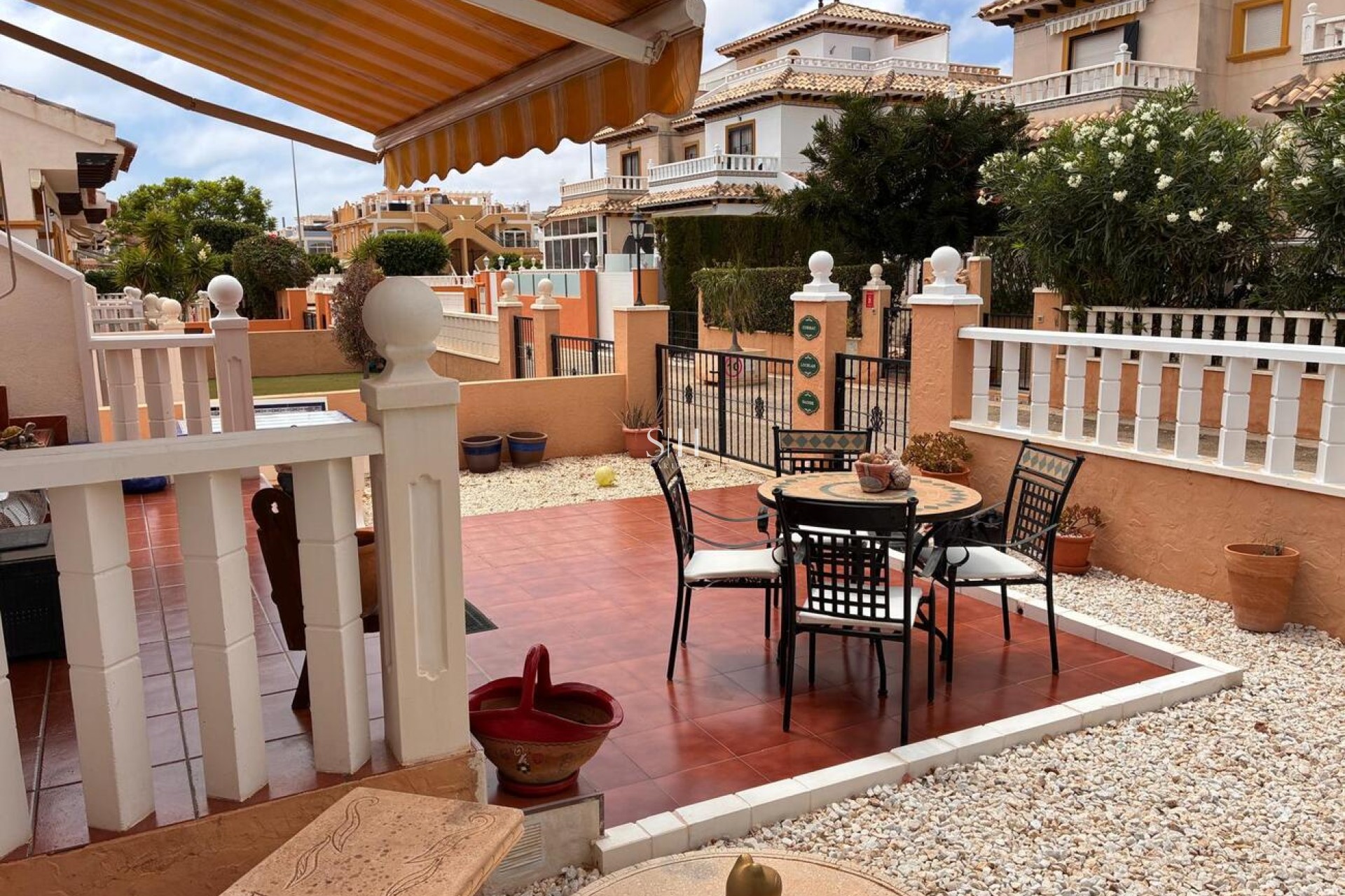 Перепродажа - Villa - Orihuela Costa - Costa Blanca
